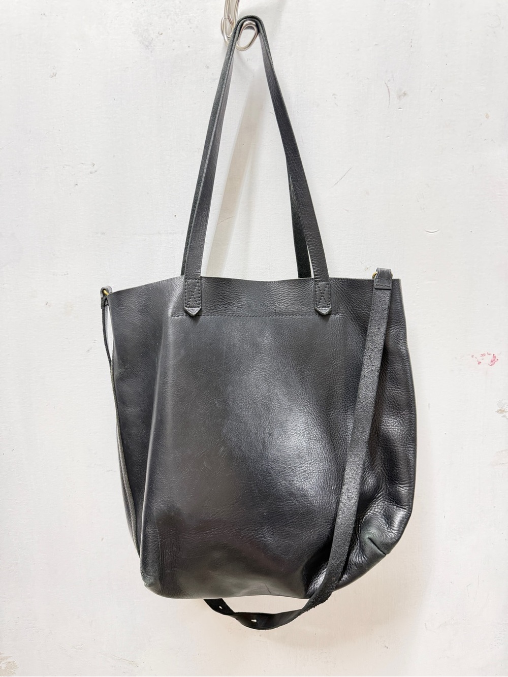 Madewell Black Leather Everyday Tote with Crossbody Strap - Picture 3 of 10